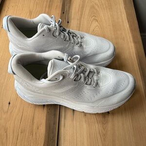 Hoka Stinson ATR 6 True White Athletic Sneakers barely worn